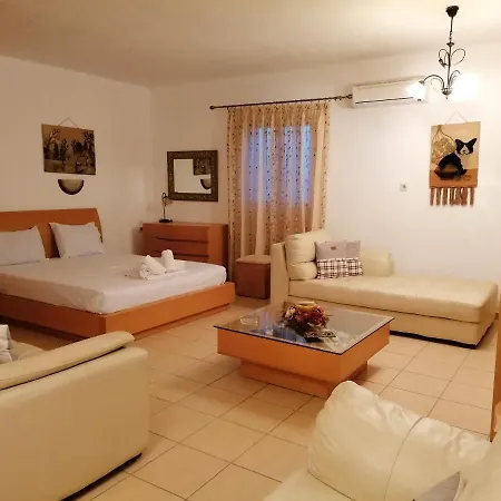 شقة Litsa's House Platanias *